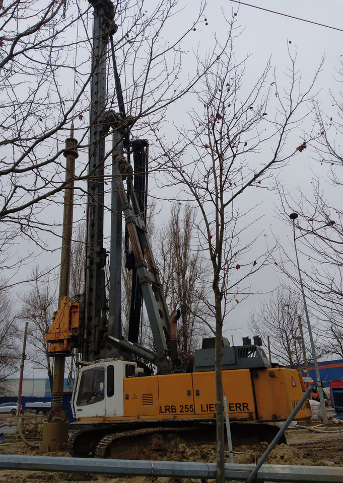 Liebherr LRB 255 - سائق كومة: صور 4 Liebherr LRB 255 - سائق كومة: صور 4