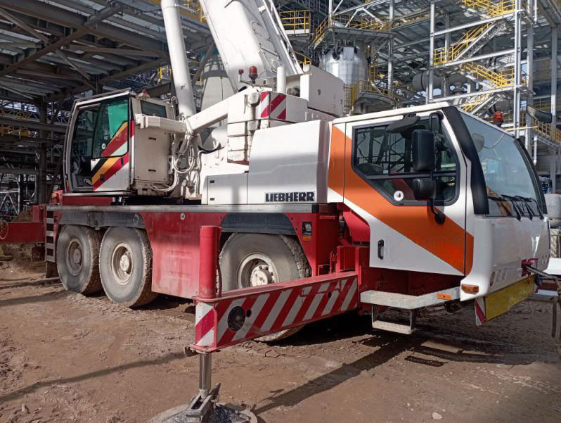 Liebherr LTM 1055-3.2 - موبايل كرين: صور 1 Liebherr LTM 1055-3.2 - موبايل كرين: صور 1
