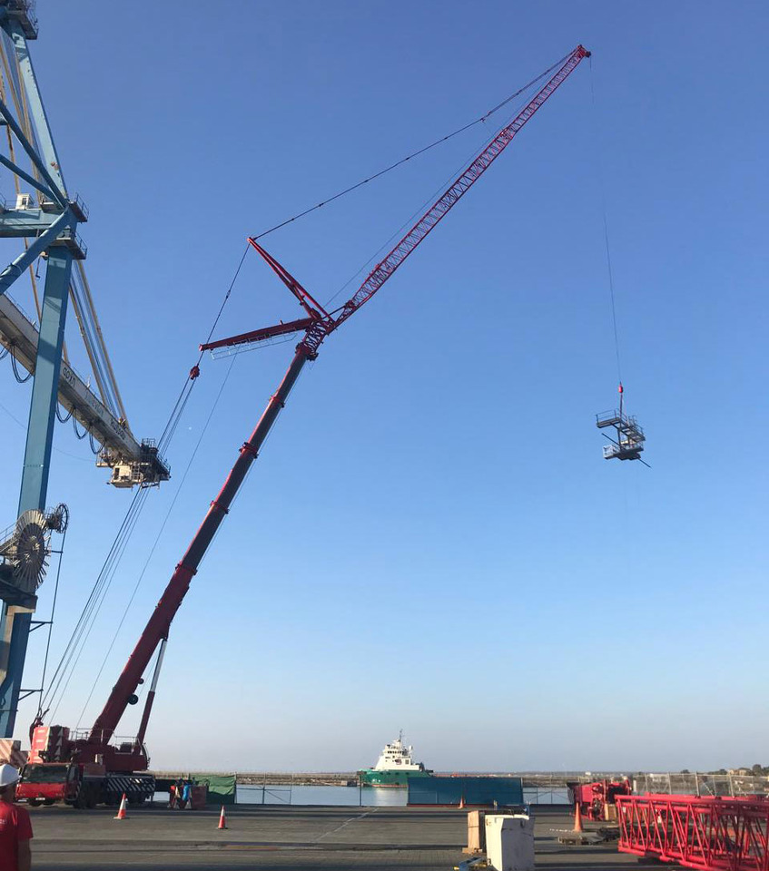 Liebherr LTM 1350-6.1 - موبايل كرين: صور 5 Liebherr LTM 1350-6.1 - موبايل كرين: صور 5