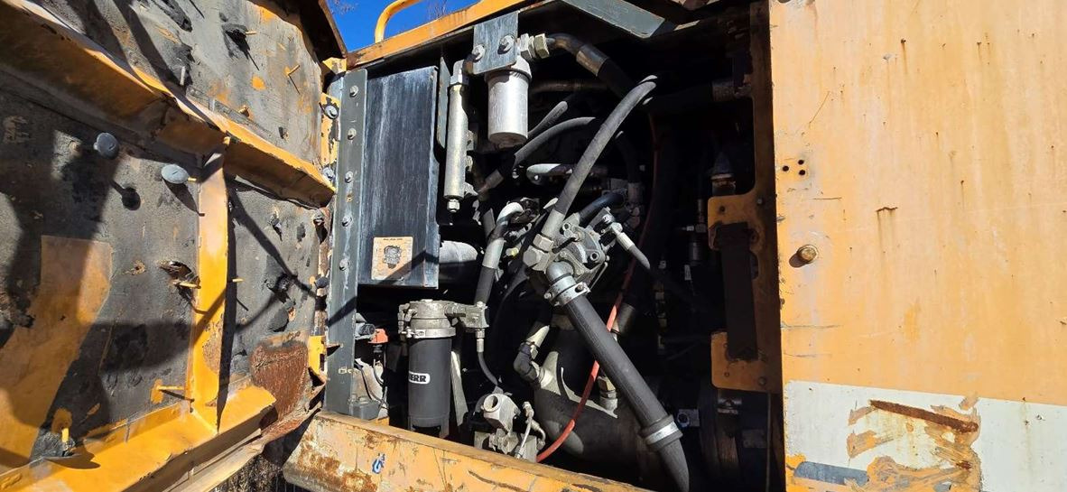 Liebherr R944C T Litronic - ماكينات التعدين: صور 5 Liebherr R944C T Litronic - ماكينات التعدين: صور 5