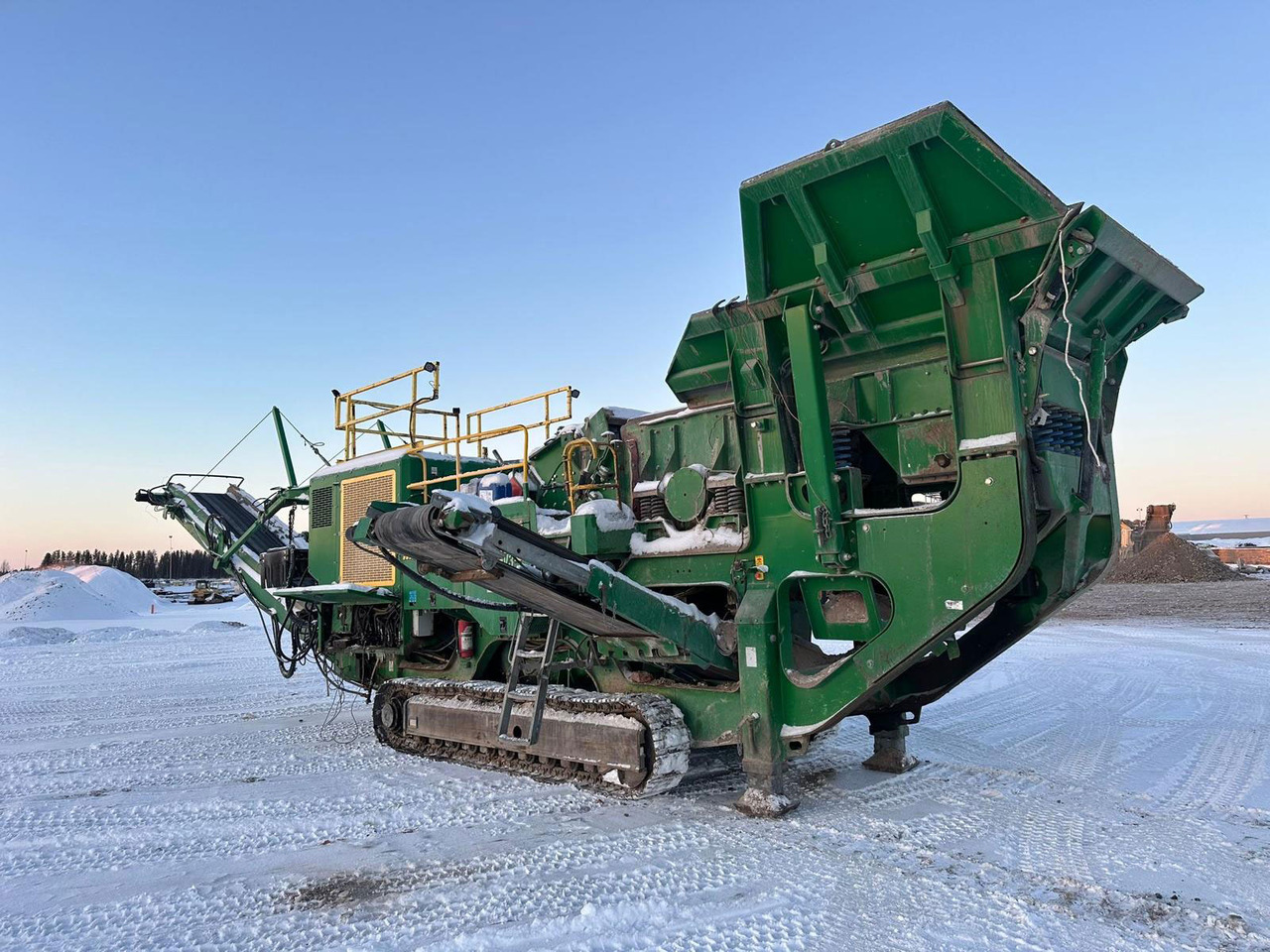 McCloskey I44 V3 - كسارة التصادمية: صور 4 McCloskey I44 V3 - كسارة التصادمية: صور 4