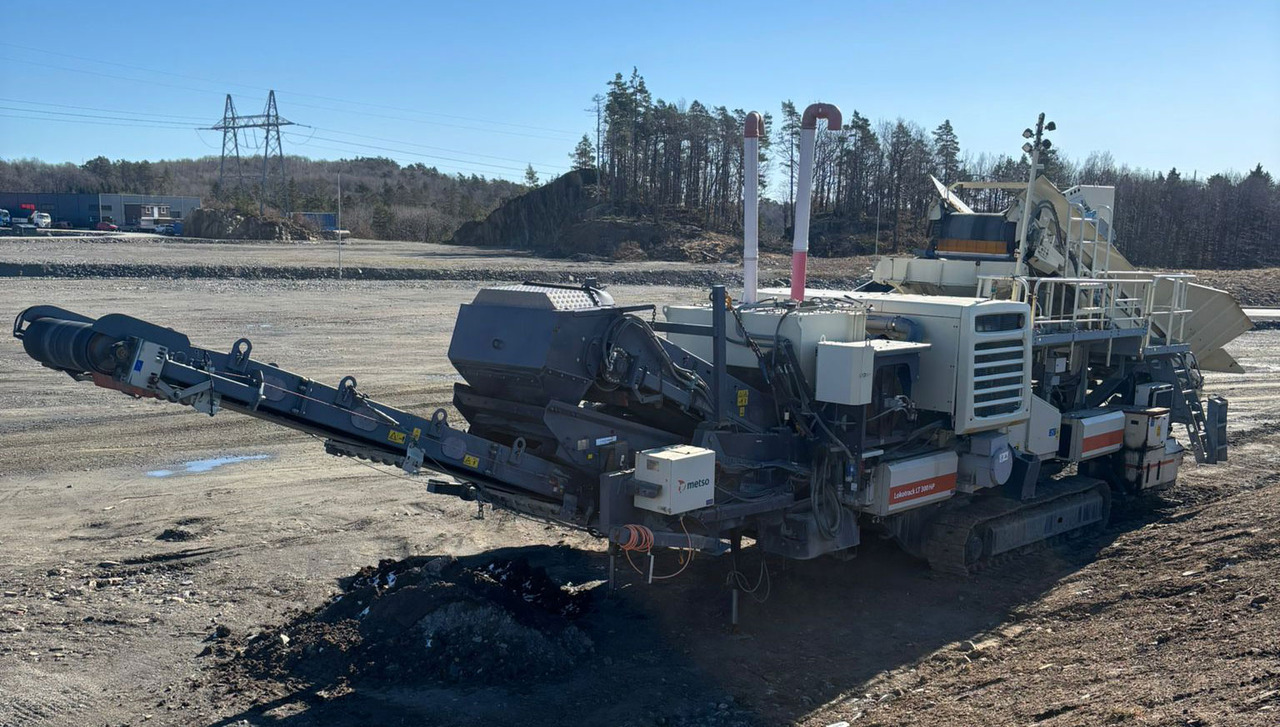 Metso LT 300 HPS - كسارة مخرو: صور 1 Metso LT 300 HPS - كسارة مخرو: صور 1