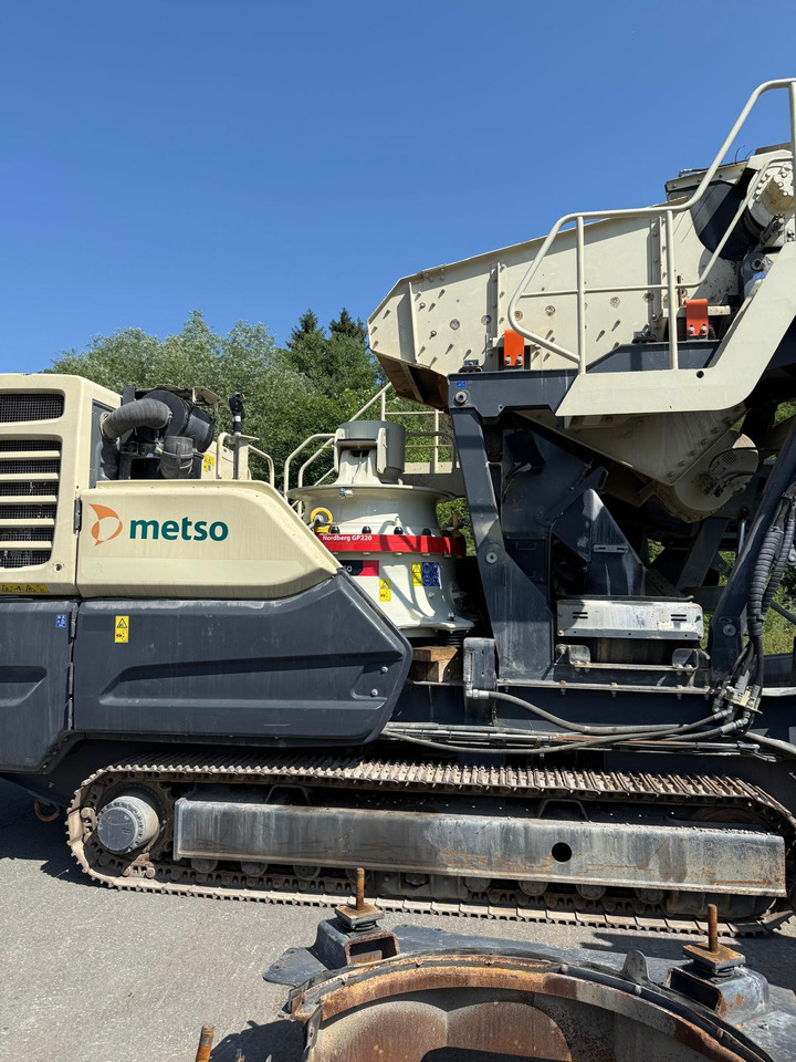 Metso LT220GP - كسارة مخرو: صور 3 Metso LT220GP - كسارة مخرو: صور 3