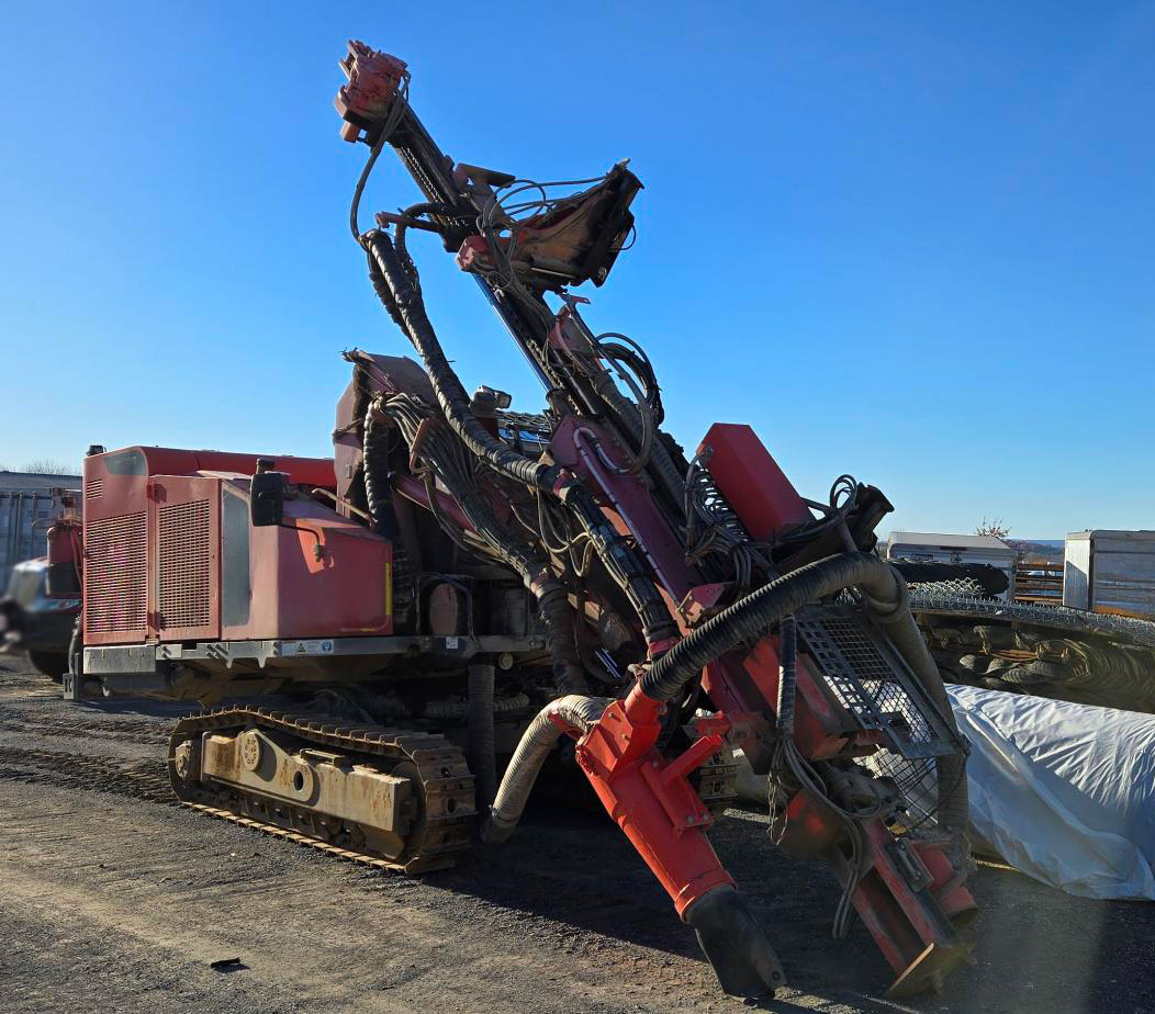 Sandvik DX800 - آلة حفر: صور 2 Sandvik DX800 - آلة حفر: صور 2