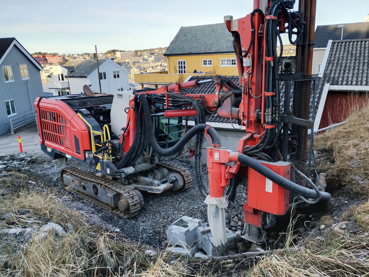 Sandvik DX800i - آلة حفر: صور 4 Sandvik DX800i - آلة حفر: صور 4