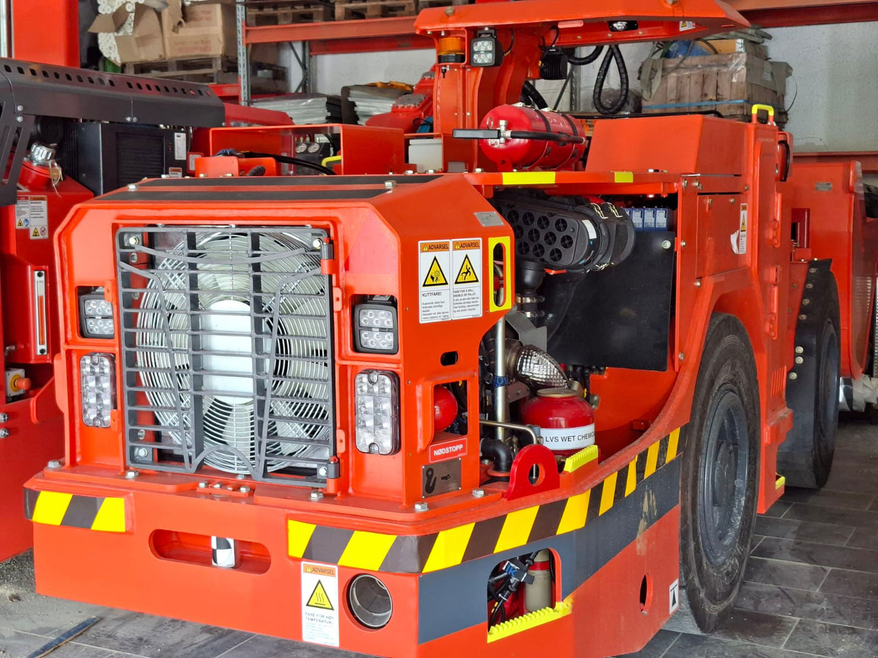Sandvik LH202 - ماكينات التعدين: صور 1 Sandvik LH202 - ماكينات التعدين: صور 1