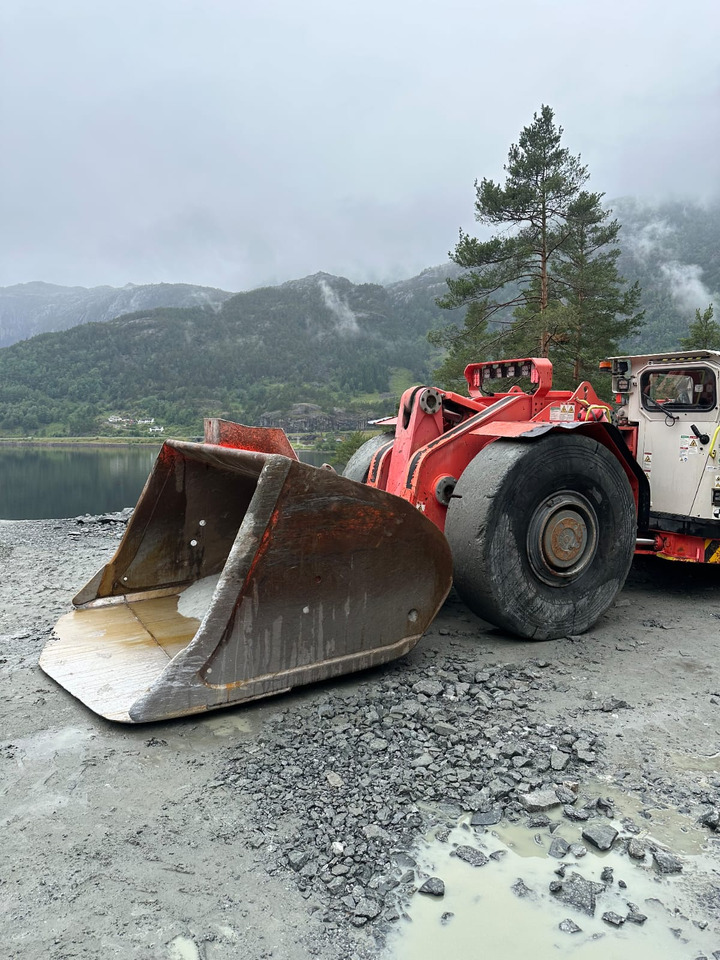 Sandvik LH410 - ماكينات التعدين: صور 3 Sandvik LH410 - ماكينات التعدين: صور 3