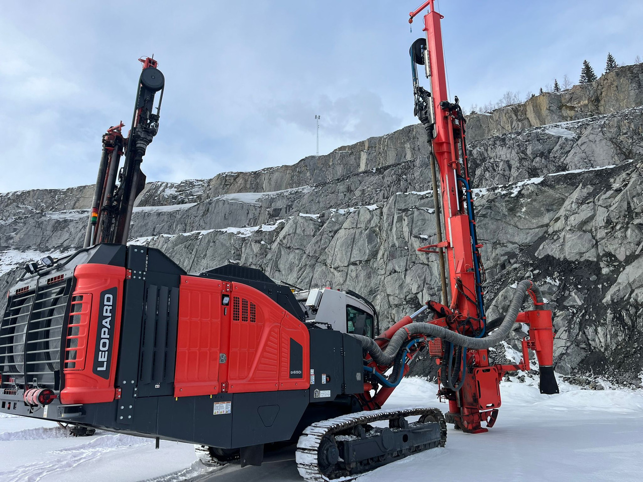 Sandvik Leopard DI650I - آلة حفر: صور 2 Sandvik Leopard DI650I - آلة حفر: صور 2