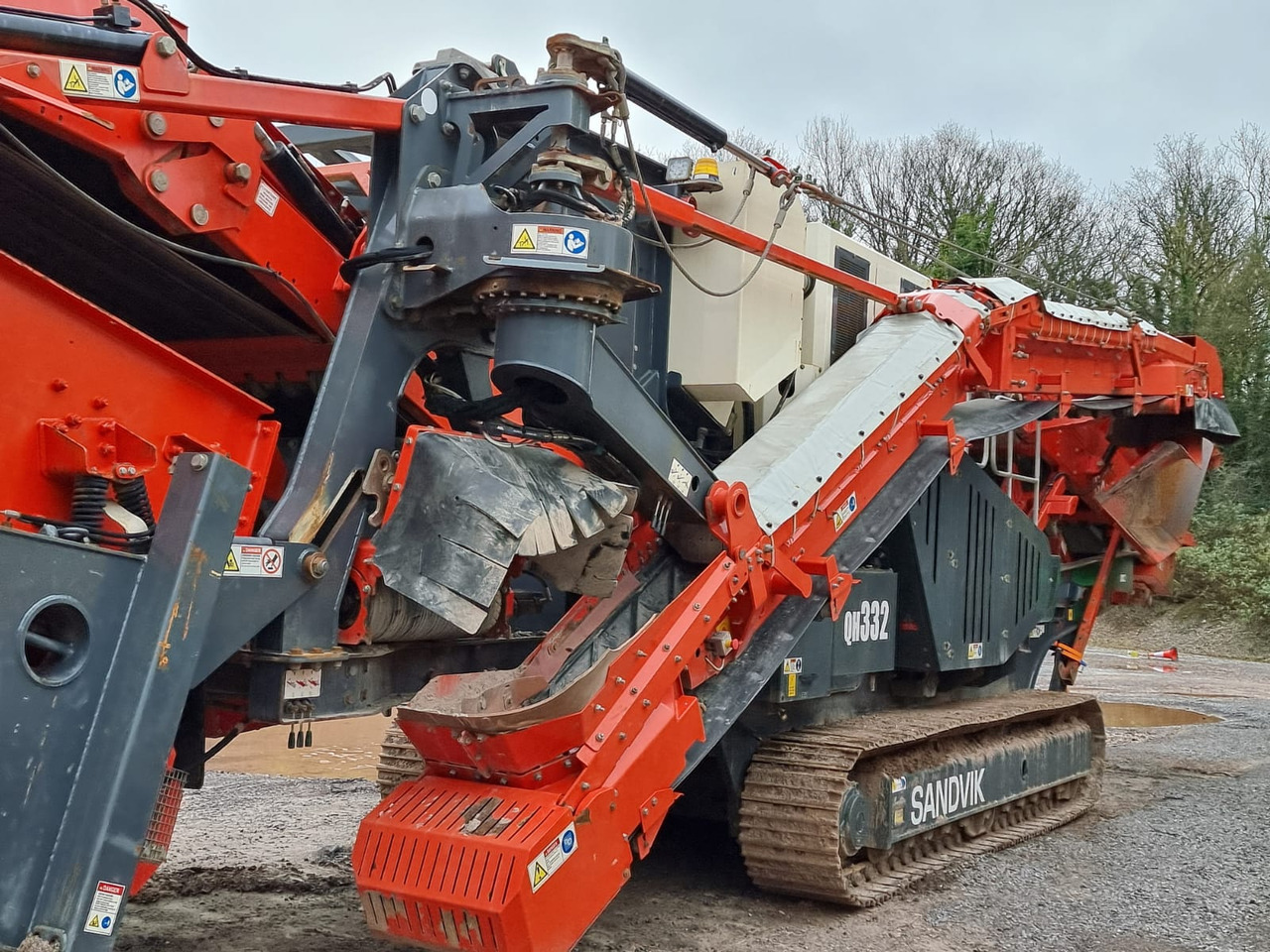 Sandvik QH332 DDHS - كسارة مخرو: صور 5 Sandvik QH332 DDHS - كسارة مخرو: صور 5