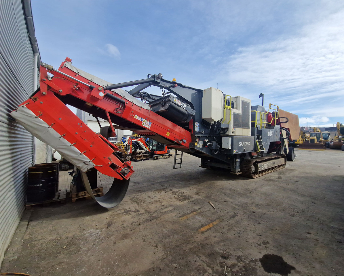 Sandvik QJ341 - كسارة فكية: صور 1 Sandvik QJ341 - كسارة فكية: صور 1
