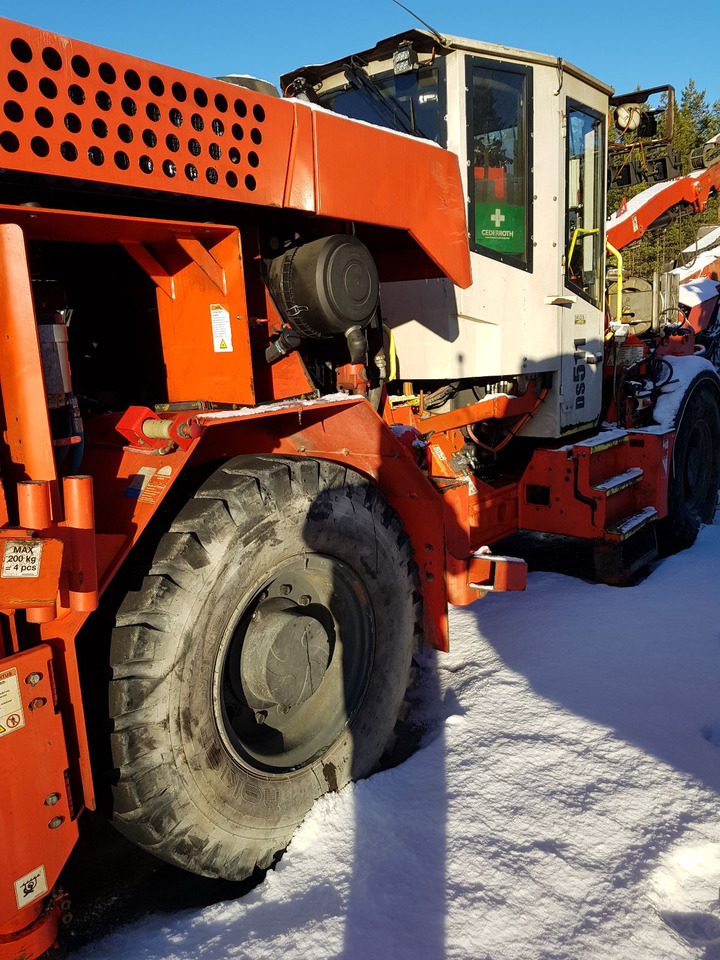 Sandvik Robolt DS511 - ماكينات التعدين: صور 1 Sandvik Robolt DS511 - ماكينات التعدين: صور 1