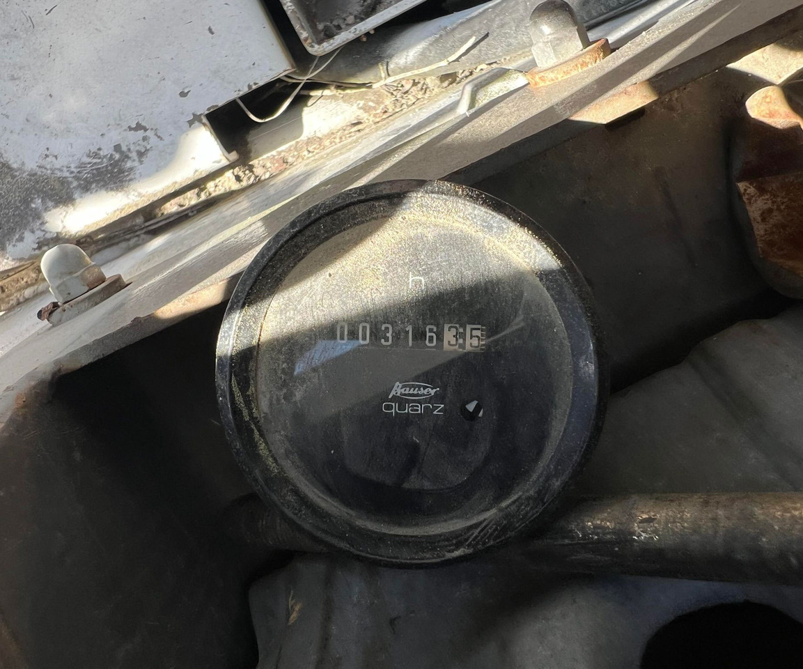 Wirtgen W 1000 - ماكينات لصقل الأسفلت: صور 4 Wirtgen W 1000 - ماكينات لصقل الأسفلت: صور 4