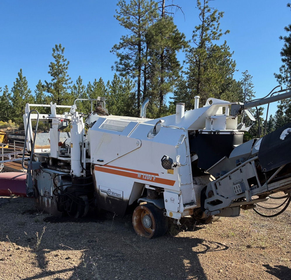 Wirtgen W 1200 F - ماكينات لصقل الأسفلت: صور 2 Wirtgen W 1200 F - ماكينات لصقل الأسفلت: صور 2