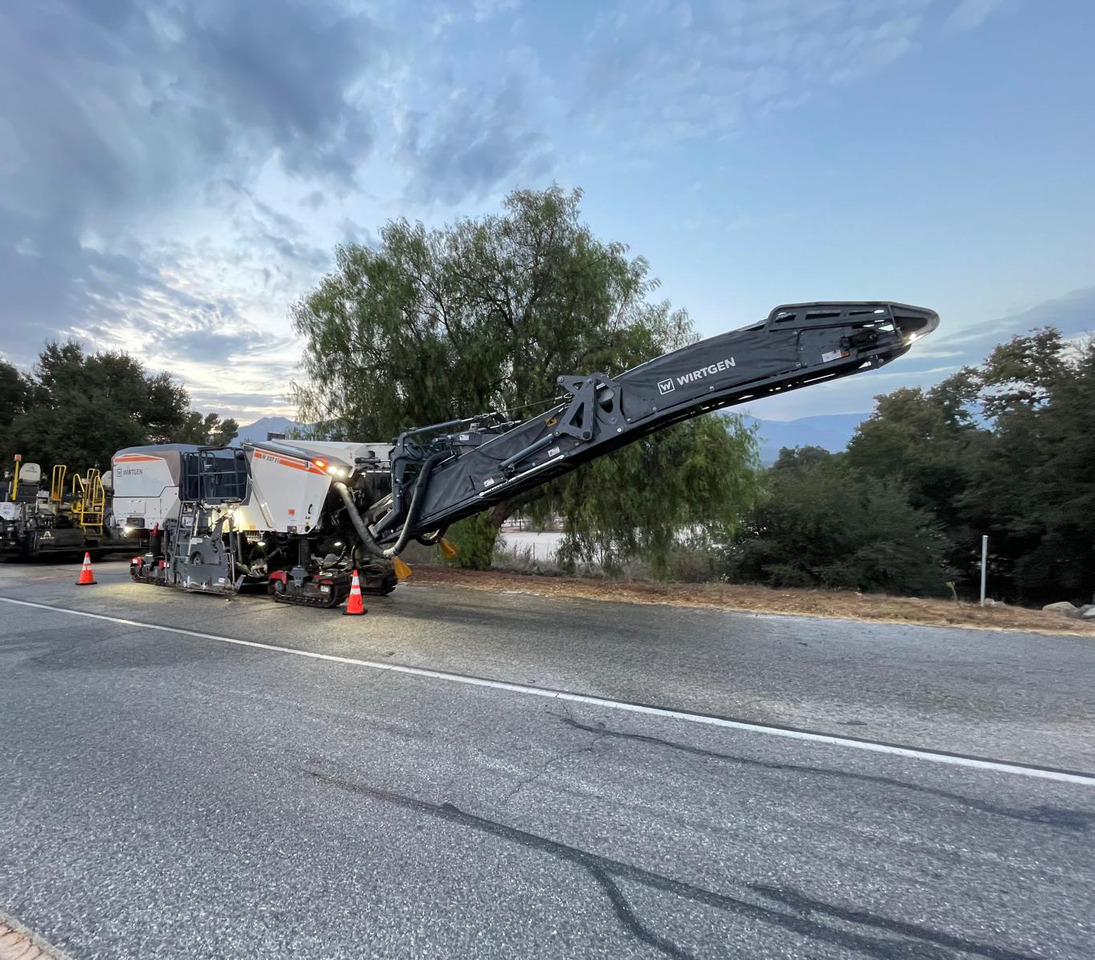 Wirtgen W 207 Fi - ماكينات لصقل الأسفلت: صور 3 Wirtgen W 207 Fi - ماكينات لصقل الأسفلت: صور 3