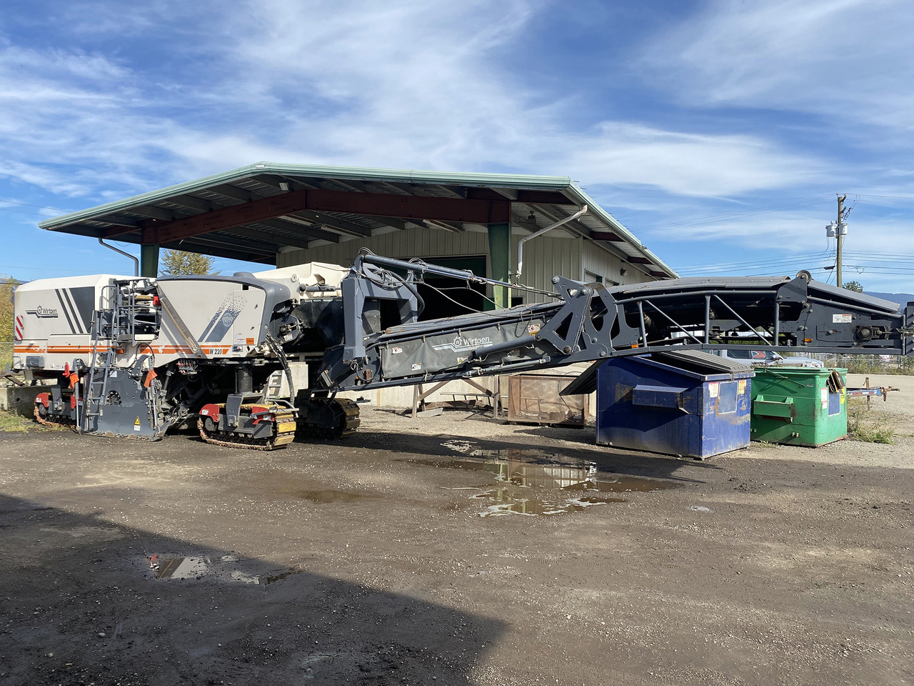 Wirtgen W 220 - ماكينات لصقل الأسفلت: صور 1 Wirtgen W 220 - ماكينات لصقل الأسفلت: صور 1