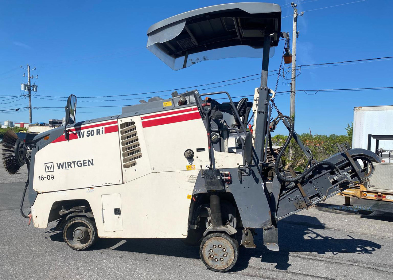 Wirtgen W 50 Ri - ماكينات لصقل الأسفلت: صور 2 Wirtgen W 50 Ri - ماكينات لصقل الأسفلت: صور 2