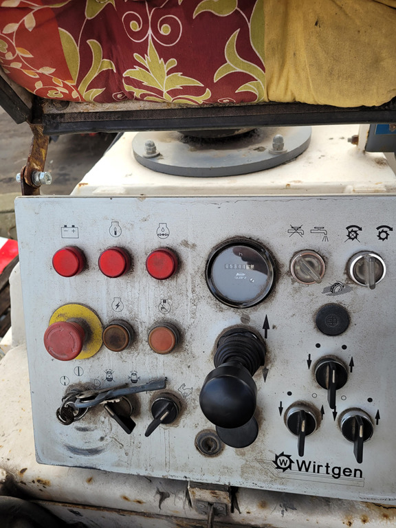 Wirtgen W500 - ماكينات لصقل الأسفلت: صور 3 Wirtgen W500 - ماكينات لصقل الأسفلت: صور 3