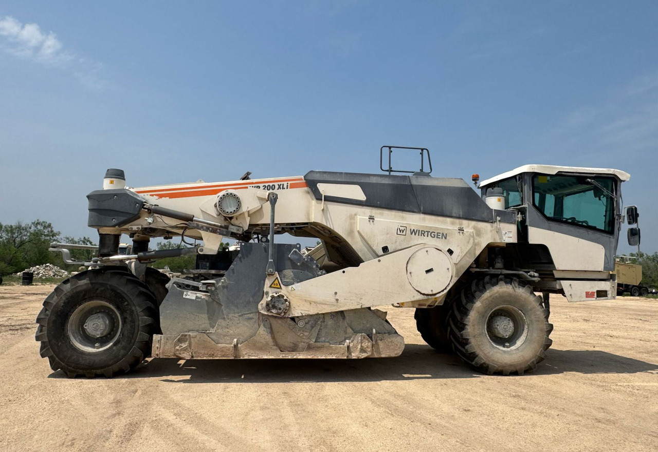 Wirtgen WR 200 XLI - مثبت التربة: صور 1 Wirtgen WR 200 XLI - مثبت التربة: صور 1