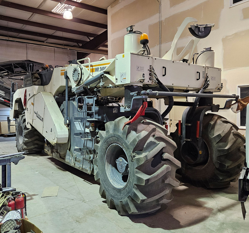 Wirtgen WR 2400 - مثبت التربة: صور 2 Wirtgen WR 2400 - مثبت التربة: صور 2