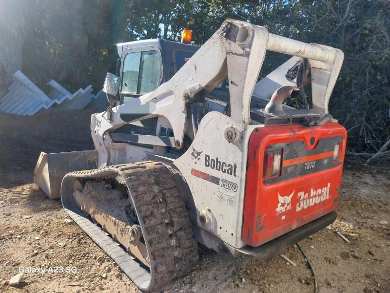 BOBCAT T870 - اللودر المجنزر صغير: صور 2 BOBCAT T870 - اللودر المجنزر صغير: صور 2
