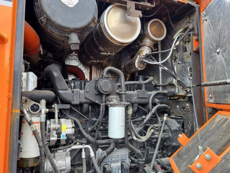 DOOSAN DL300 DL300 - اللودر بعجل: صور 5 DOOSAN DL300 DL300 - اللودر بعجل: صور 5