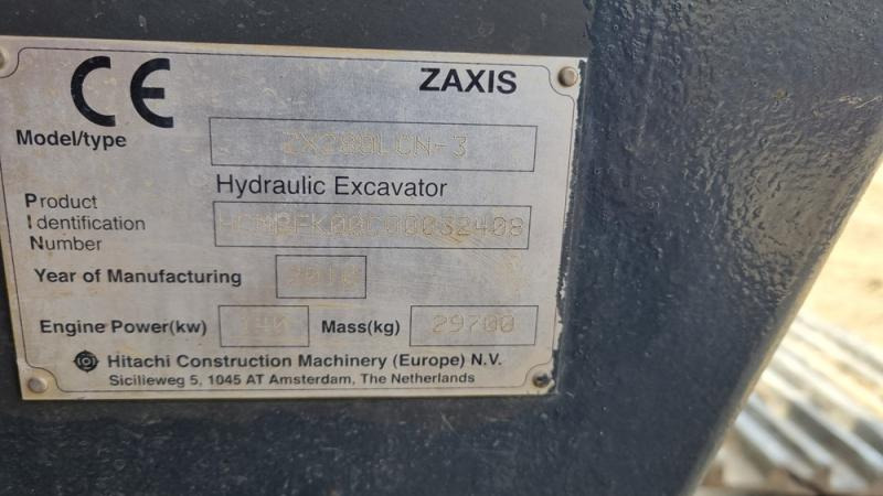 Hitachi ZX280 - حفارات زحافة: صور 5 Hitachi ZX280 - حفارات زحافة: صور 5