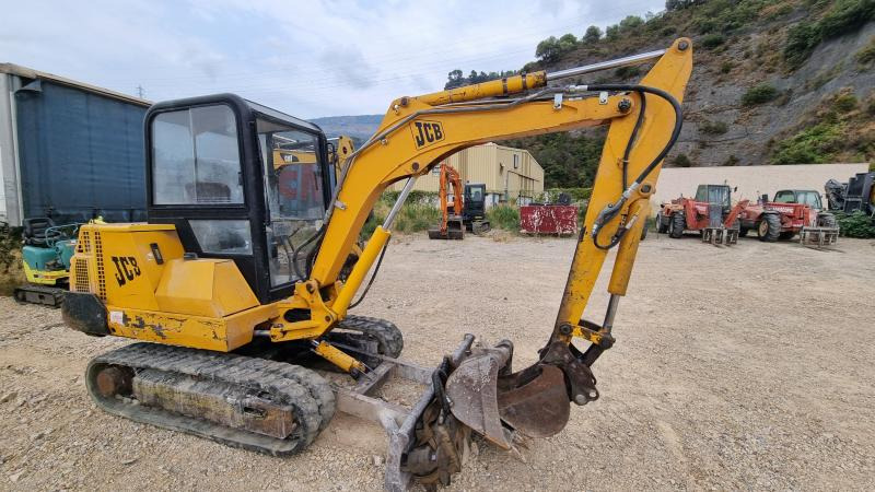 JCB 3.5T - حفارة مصغرة: صور 2 JCB 3.5T - حفارة مصغرة: صور 2