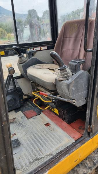 JCB 3.5T - حفارة مصغرة: صور 5 JCB 3.5T - حفارة مصغرة: صور 5