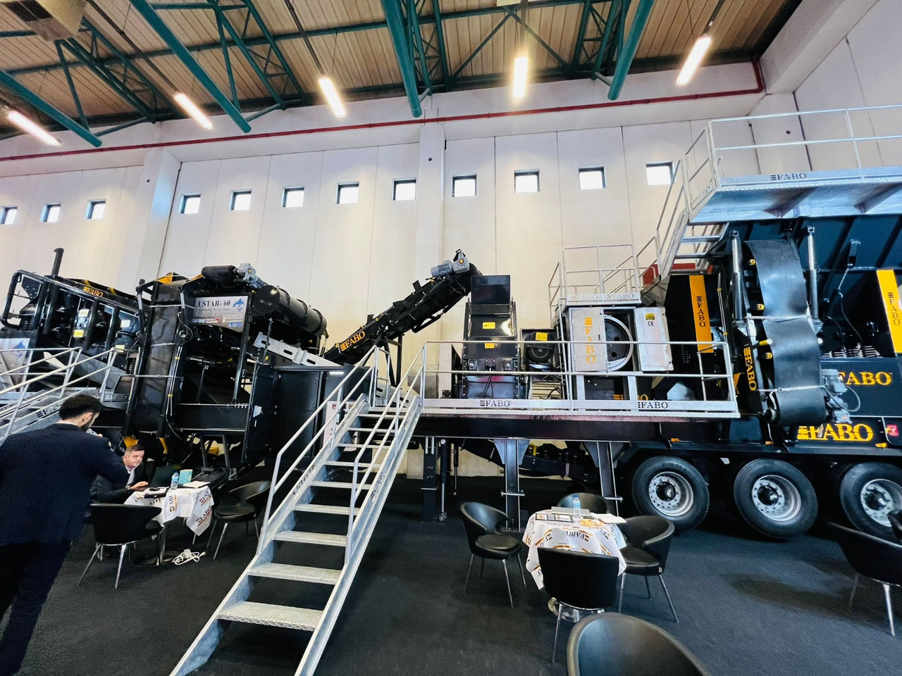 FABO Mobile crusher - كسارة متحركه: صور 3 FABO Mobile crusher - كسارة متحركه: صور 3