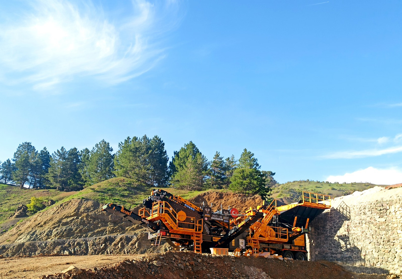 FABO Mobile crusher - كسارة متحركه: صور 2 FABO Mobile crusher - كسارة متحركه: صور 2