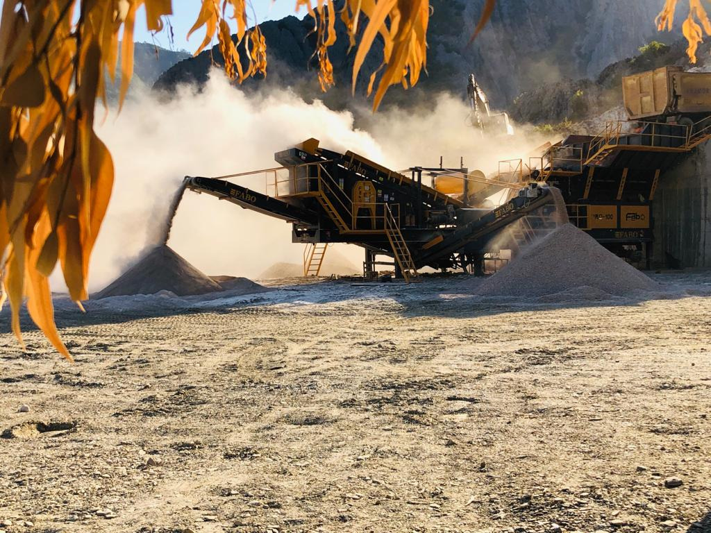 FABO Mobile crusher - كسارة متحركه: صور 2 FABO Mobile crusher - كسارة متحركه: صور 2