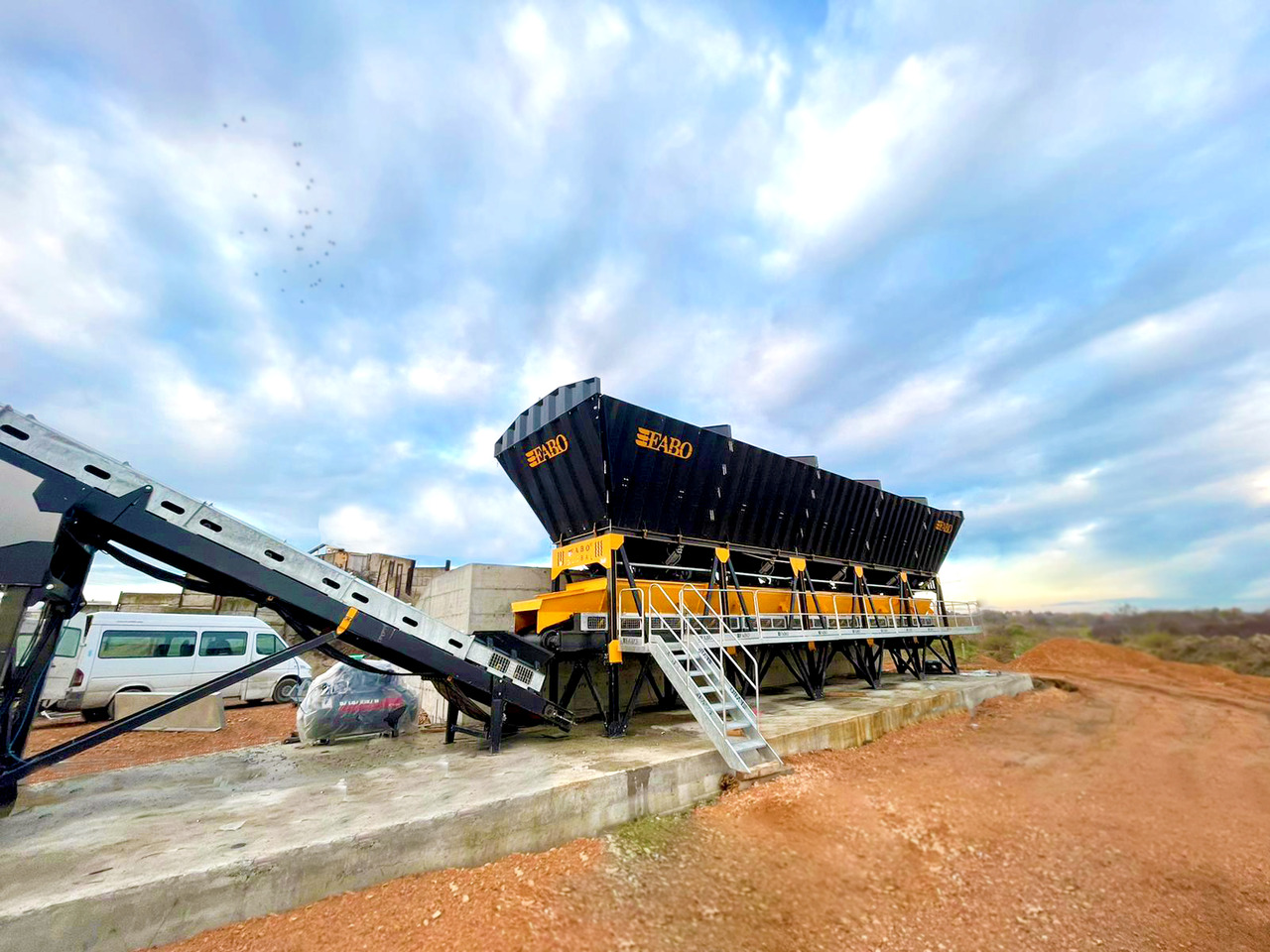 FABO compact concrete plant - مصنع خلط الخرسانة: صور 5 FABO compact concrete plant - مصنع خلط الخرسانة: صور 5