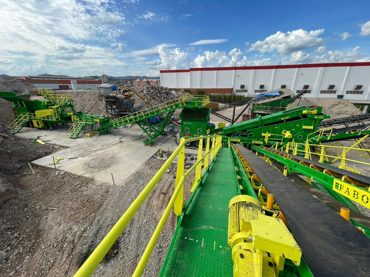 FABO mining machinery - crushing plant - ماكينات التعدين: صور 5 FABO mining machinery - crushing plant - ماكينات التعدين: صور 5