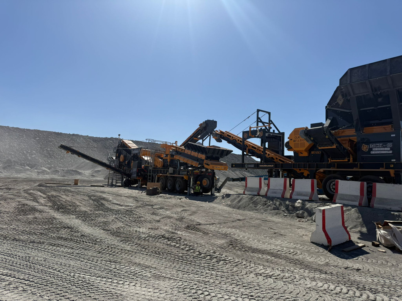 FABO mining machinery - crushing plant - ماكينات التعدين: صور 4 FABO mining machinery - crushing plant - ماكينات التعدين: صور 4