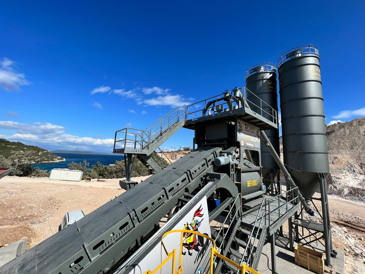 FABO mobile concrete batching plant - مصنع خلط الخرسانة: صور 4 FABO mobile concrete batching plant - مصنع خلط الخرسانة: صور 4