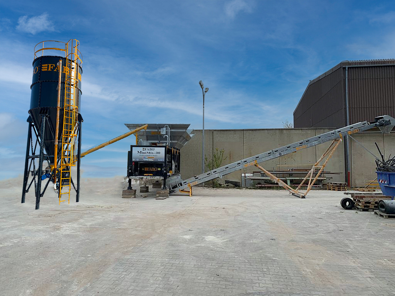 FABO mobile concrete batching plant - مصنع خلط الخرسانة: صور 1 FABO mobile concrete batching plant - مصنع خلط الخرسانة: صور 1