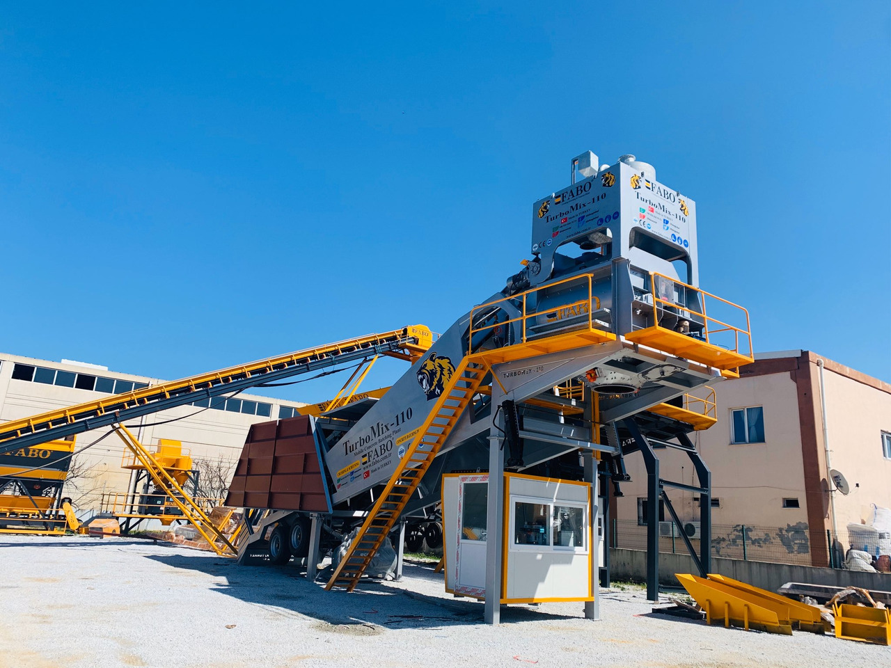 مصنع خلط الخرسانة جديد FABO mobile concrete batching plant: صور 6