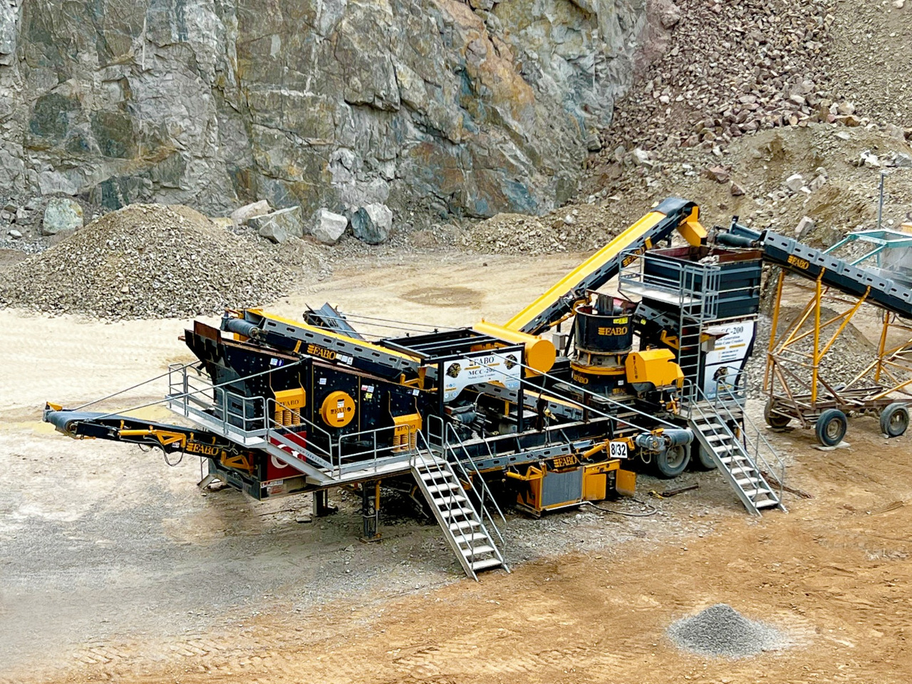 FABO mobile cone crusher - كسارة مخرو: صور 4 FABO mobile cone crusher - كسارة مخرو: صور 4