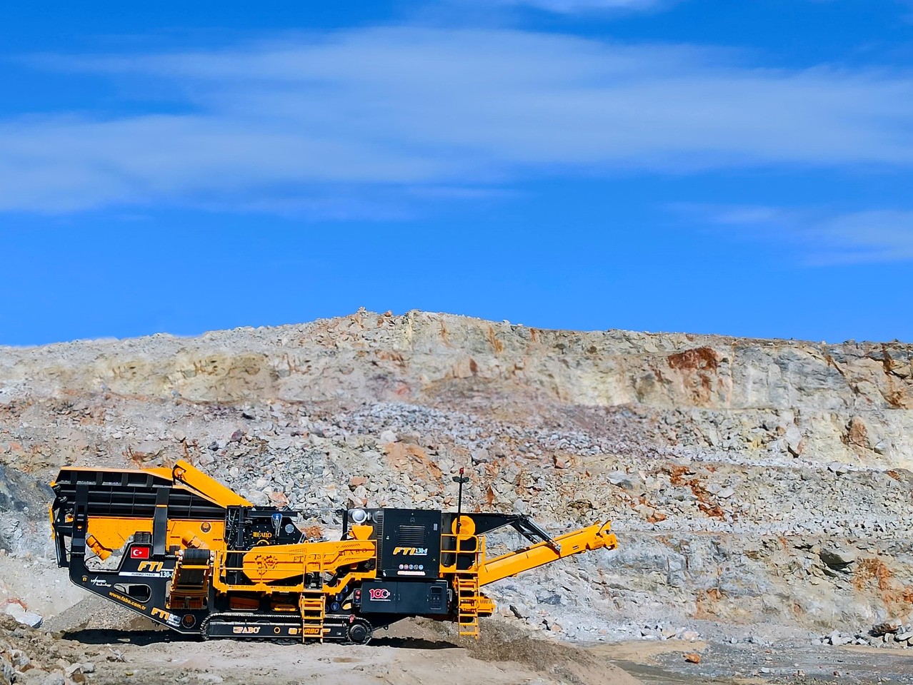 FABO mobile impact crusher - كسارة التصادمية: صور 2 FABO mobile impact crusher - كسارة التصادمية: صور 2