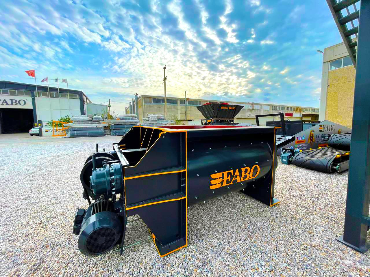 FABO twin shaft mixer - خلاطه اسمنت: صور 1 FABO twin shaft mixer - خلاطه اسمنت: صور 1