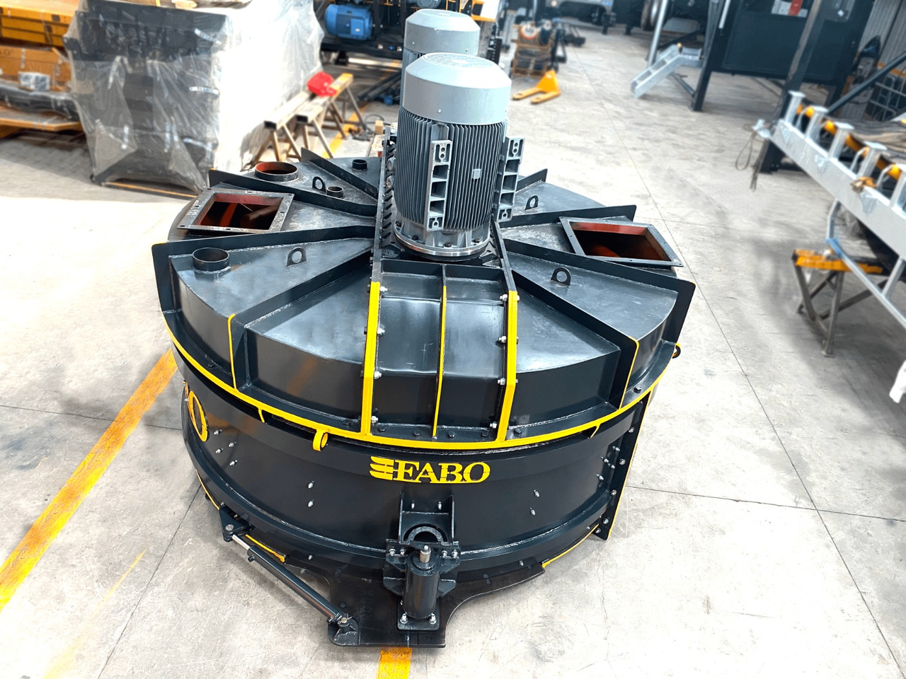 FABO twin shaft mixer - خلاطه اسمنت: صور 4 FABO twin shaft mixer - خلاطه اسمنت: صور 4