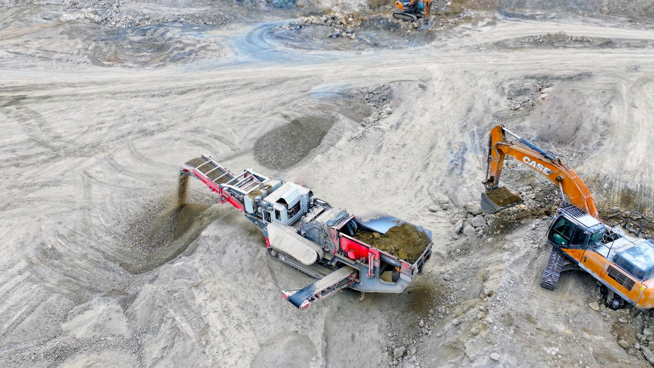 SANDVIK Mobile crusher - كسارة متحركه: صور 4 SANDVIK Mobile crusher - كسارة متحركه: صور 4