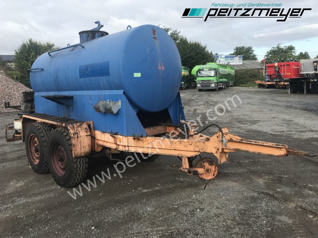 BATHE TANDEMANHÄNGER Bitum / Teerkocher 3,5 m³ Hatz Diesel-Motor 1 B 40 - موزع الأسفلت: صور 3 BATHE TANDEMANHÄNGER Bitum / Teerkocher 3,5 m³ Hatz Diesel-Motor 1 B 40 - موزع الأسفلت: صور 3