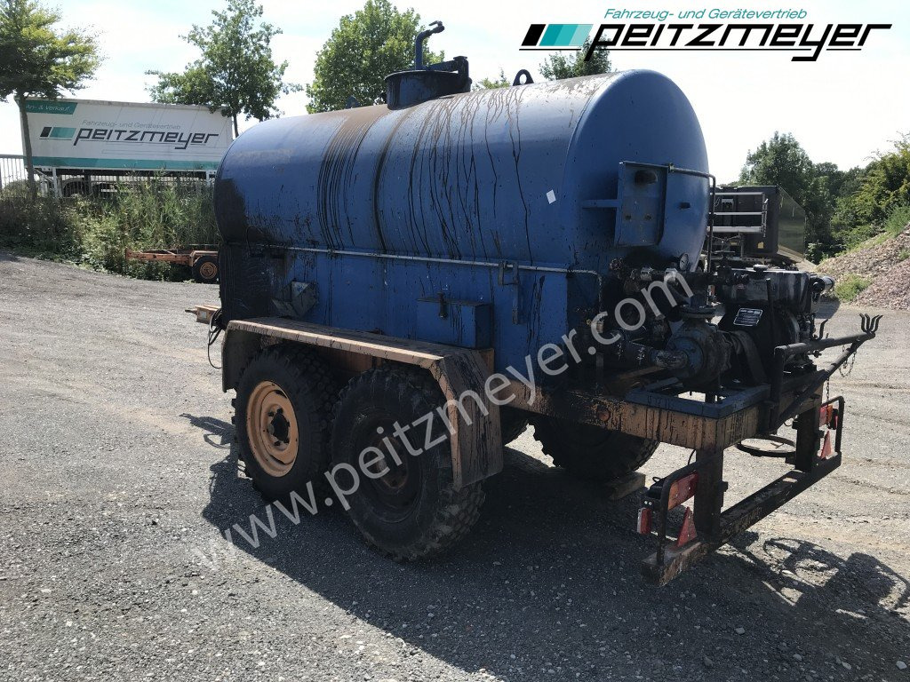 BATHE TANDEMANHÄNGER Bitum / Teerkocher 3,5 m³ Hatz Diesel-Motor 1 B 40 - موزع الأسفلت: صور 2 BATHE TANDEMANHÄNGER Bitum / Teerkocher 3,5 m³ Hatz Diesel-Motor 1 B 40 - موزع الأسفلت: صور 2