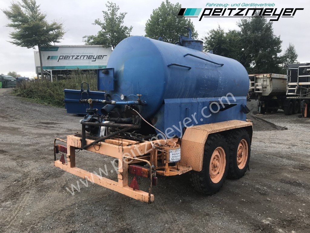 BATHE TANDEMANHÄNGER Bitum / Teerkocher 3,5 m³ Hatz Diesel-Motor 1 B 40 - موزع الأسفلت: صور 1 BATHE TANDEMANHÄNGER Bitum / Teerkocher 3,5 m³ Hatz Diesel-Motor 1 B 40 - موزع الأسفلت: صور 1