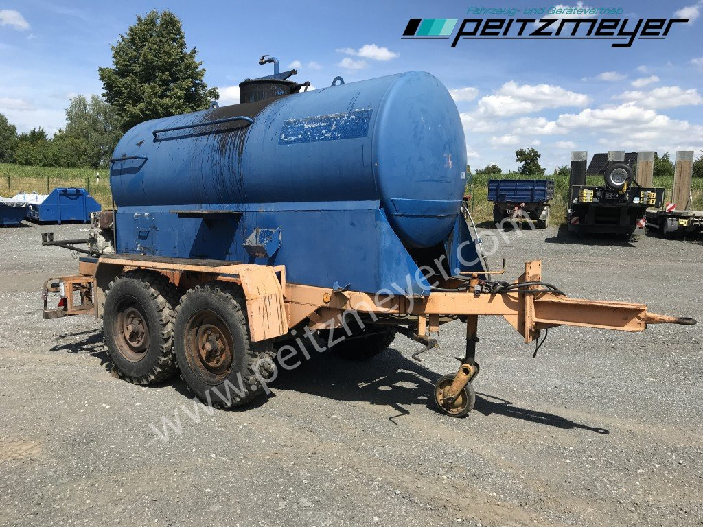 BATHE TANDEMANHÄNGER Bitum / Teerkocher 3,5 m³ Hatz Diesel-Motor 1 B 40 - موزع الأسفلت: صور 3 BATHE TANDEMANHÄNGER Bitum / Teerkocher 3,5 m³ Hatz Diesel-Motor 1 B 40 - موزع الأسفلت: صور 3