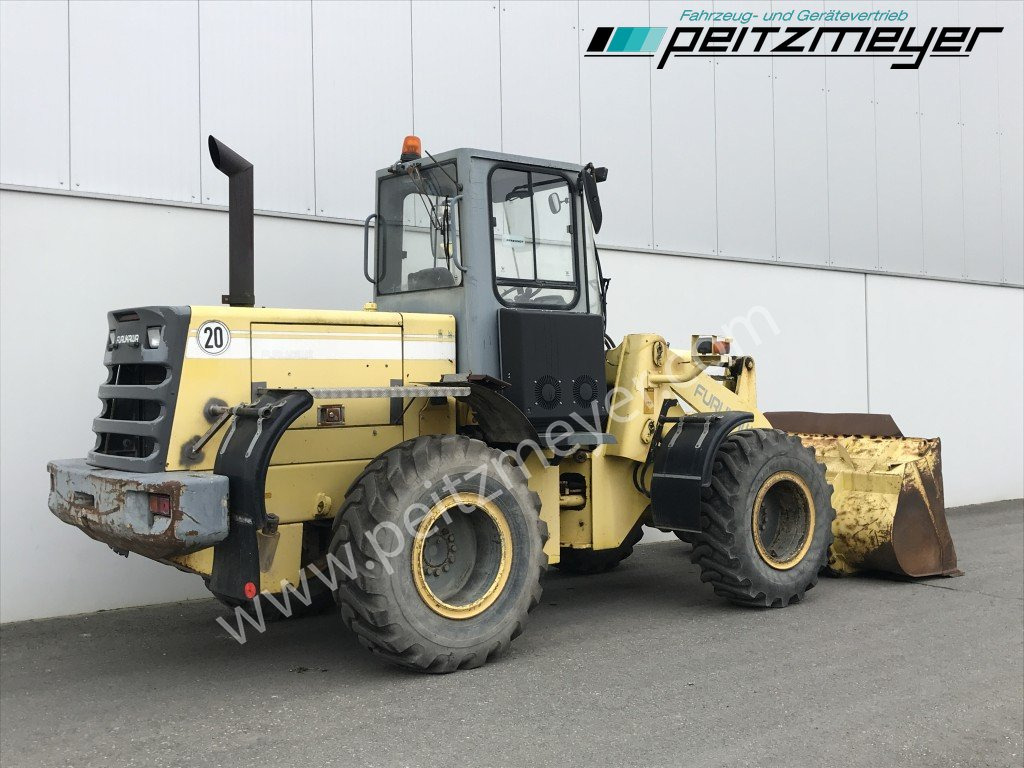 FURUKAWA RADLADER 325 Klima - اللودر بعجل: صور 4 FURUKAWA RADLADER 325 Klima - اللودر بعجل: صور 4