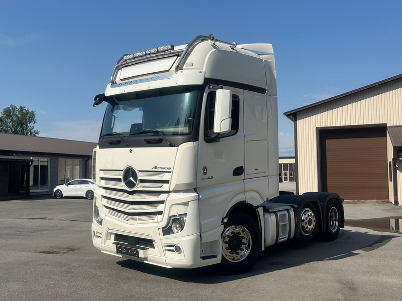 Mercedes-Benz Actros 2563 6X2/4 Giga Space - شاحنة جرار: صور 1 Mercedes-Benz Actros 2563 6X2/4 Giga Space - شاحنة جرار: صور 1