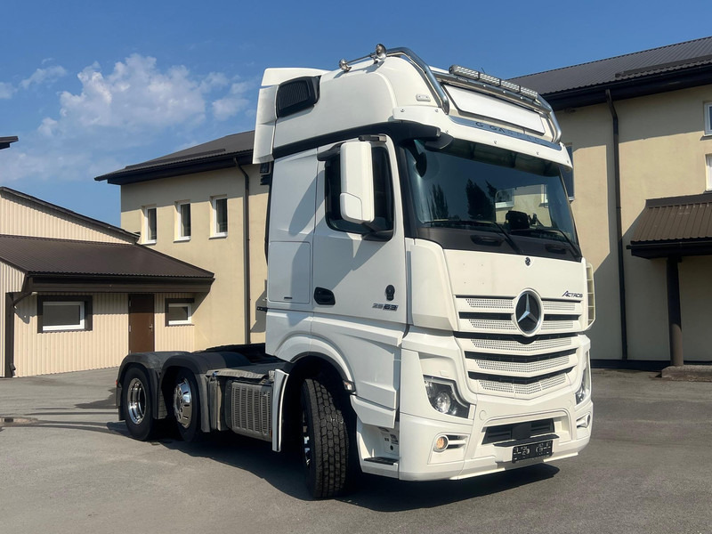 Mercedes-Benz Actros 2563 6X2/4 Giga Space - شاحنة جرار: صور 2 Mercedes-Benz Actros 2563 6X2/4 Giga Space - شاحنة جرار: صور 2