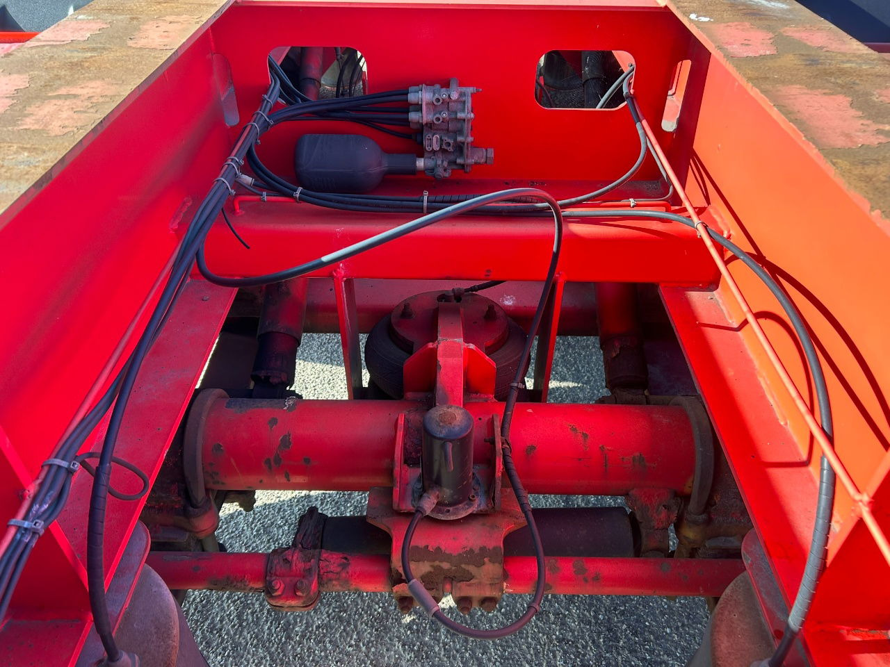 Broshuis 2-Connect-5Akcc / 3 x Steering axle / 4 x Lifting axle / tyres 80 / 3 x - شاحنات الحاويات/ جسم علوي قابل للتغيير نصف مقطورة: صور 5 Broshuis 2-Connect-5Akcc / 3 x Steering axle / 4 x Lifting axle / tyres 80 / 3 x - شاحنات الحاويات/ جسم علوي قابل للتغيير نصف مقطورة: صور 5